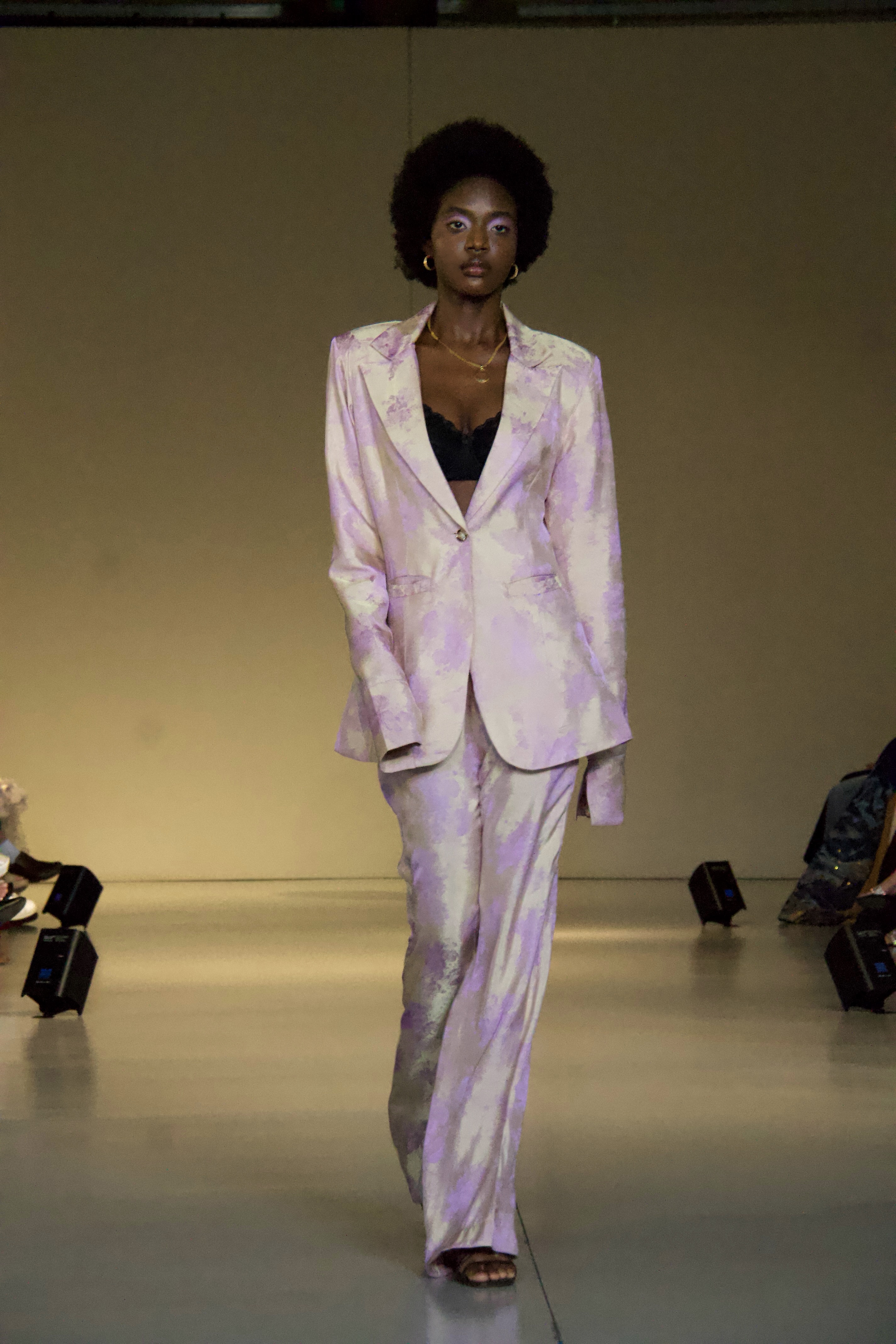 Primavera suit
